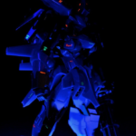 UVライトを照射して、長時間露光撮影しています